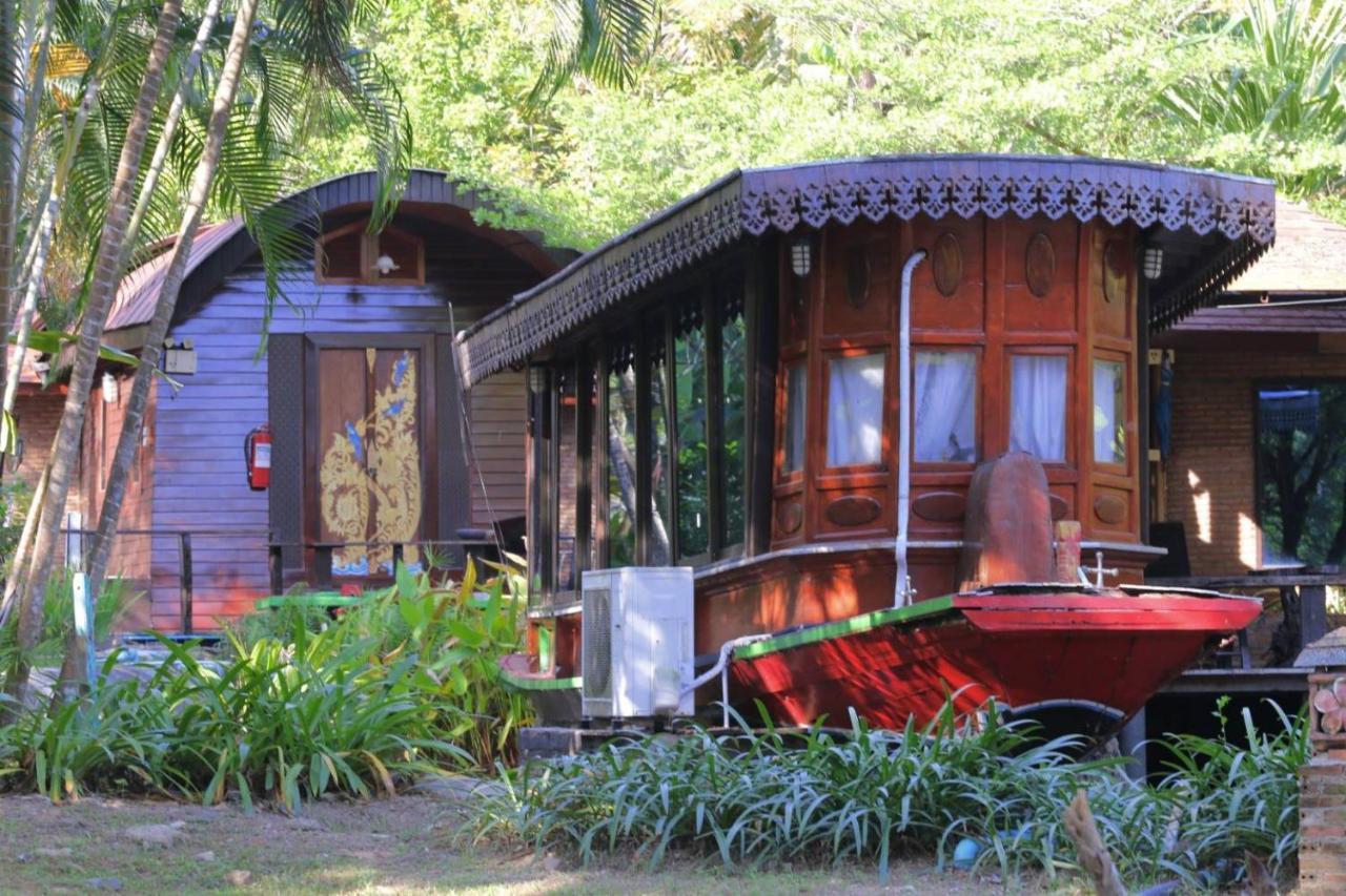 Kaengkrachan Boathouse Paradise Resort Kaeng Kachan Esterno foto