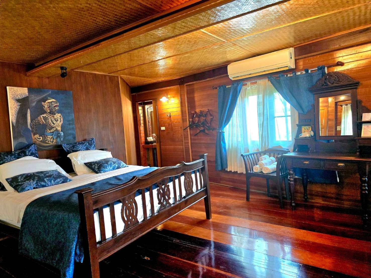 Kaengkrachan Boathouse Paradise Resort Kaeng Kachan Esterno foto